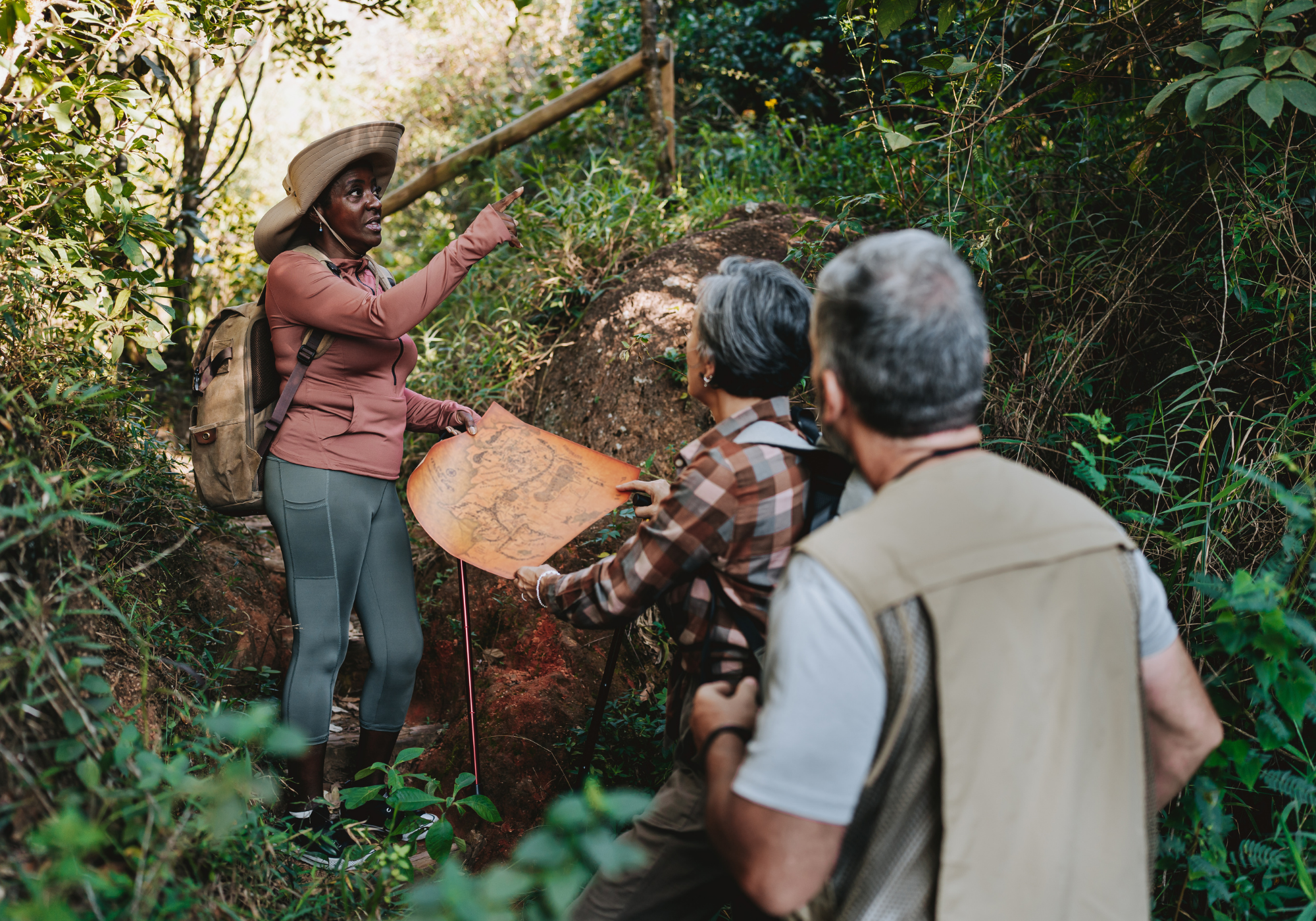 viajar acompañado por personas locales